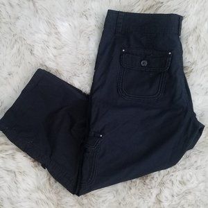 Caslon Black Capri Cargo Pants - Size 6